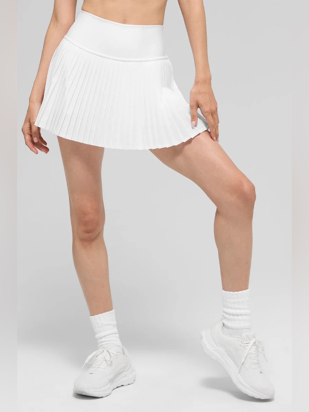 ALO Yoga Grand Slam Tennis Skirt in White - S